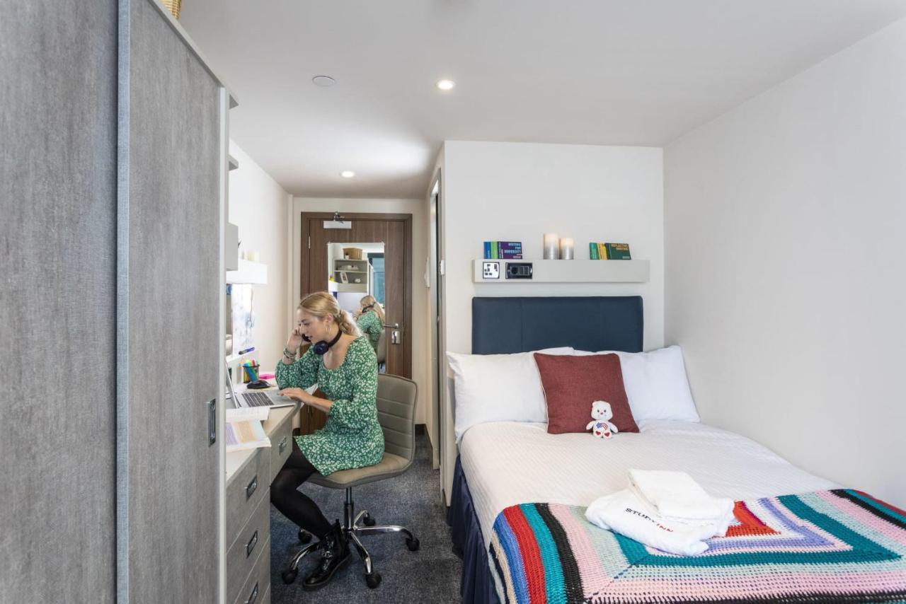 Student Only At Reynard House Apartment Leicester Exterior photo